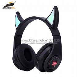 SY-39 Devil Ear LED Light Up Wireless Headphones Foldable Over-ear Headphones with Microphone